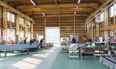 （主に溶接作業を行う工場）