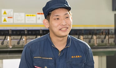 大窪鉄工　先輩社員